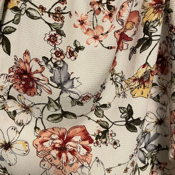 Off the shoulder floral top - Picture 4 of 6